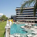 Lux Apts In Luxurious Complex, 50m To The Sea アパート